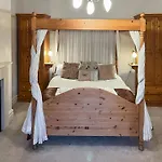 Sheen Holiday home *