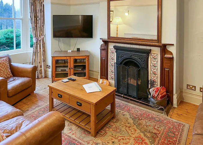 Sheen Robin Hood's Bay